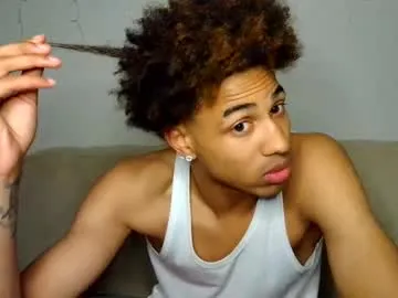 zachbrownn — Zach Brown #bbc #fit #abs #teen #college