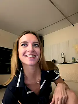 -AngelAri- — Group on StripChat