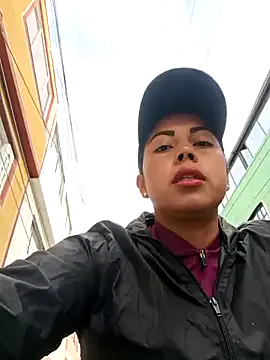 Freechat _andrea30 on StripChat