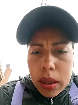 Freechat _andrea30 on StripChat