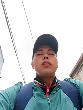 Freechat _andrea30 on StripChat