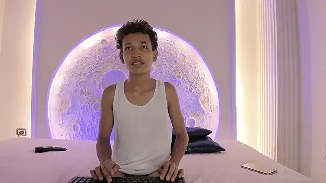 Freechat _Noah19 on StripChat