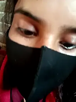 Aaisha-16 on StripChat