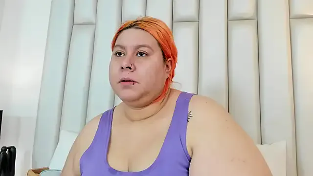 Freechat aandreaperez on StripChat