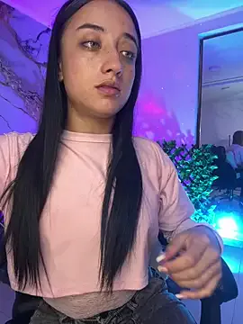 Freechat Ady_18 on StripChat