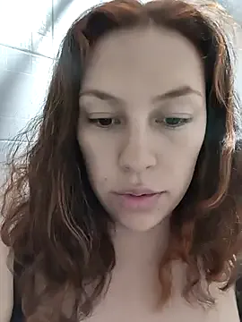 Freechat AlanaDesire on StripChat