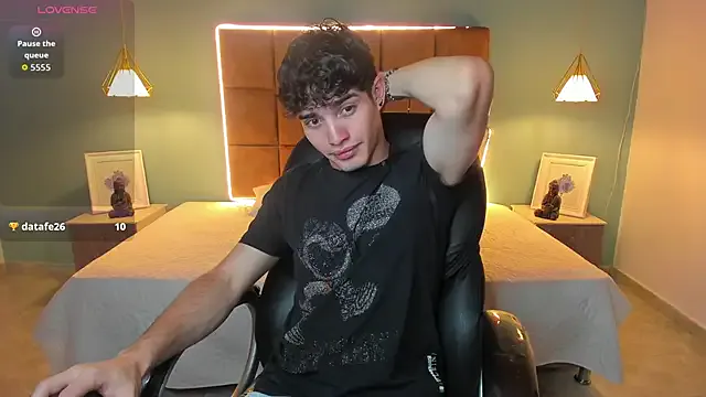 AlejooTwink — cum show