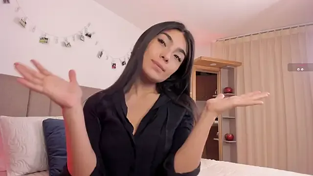 Freechat Alexandra_ra on StripChat