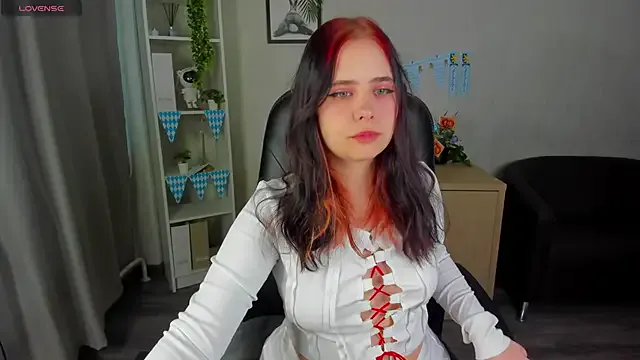 Freechat Alis_Platt on StripChat