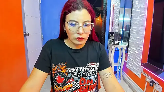 Freechat allison_mc on StripChat