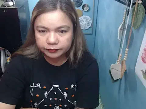 ambersmile — tickle my clit make my pussy juicy
