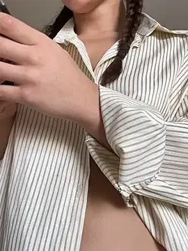 AngelinaTeller — Play with my pussy /make my pussy hot 