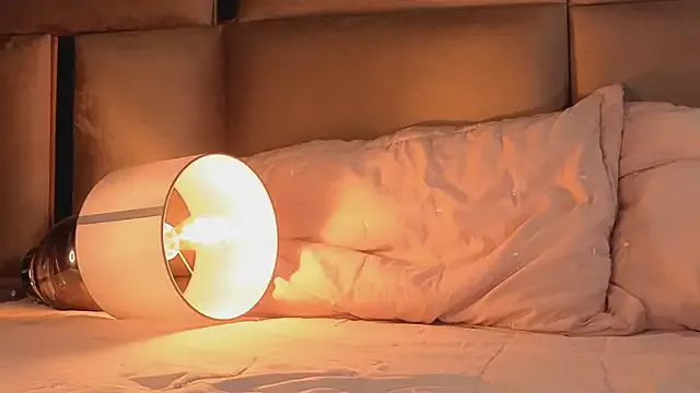 Offline angelinepossy on StripChat