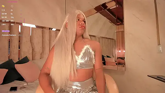 Freechat ari_monet on StripChat