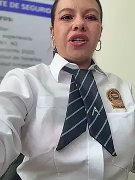 StripChat Ariana-07 is Freechat Ariana-07 — full nudity *1 minute hard fingers