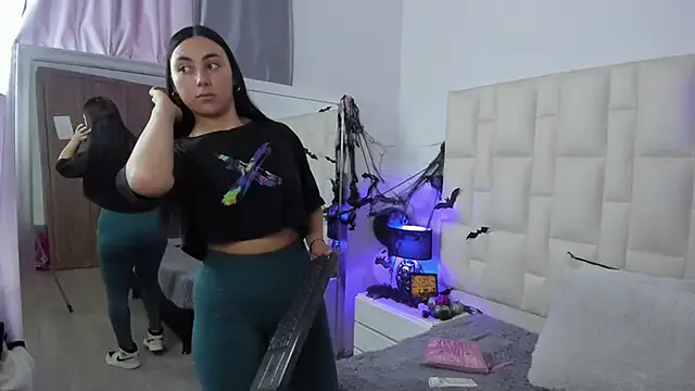 Freechat Ariana_rouse on StripChat