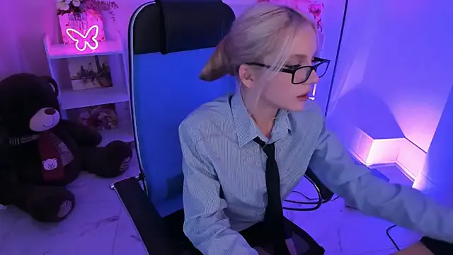 Freechat AuroraWrenfield on StripChat