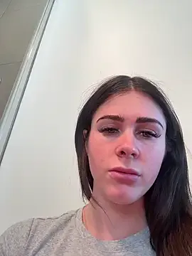 Freechat aus_queen on StripChat