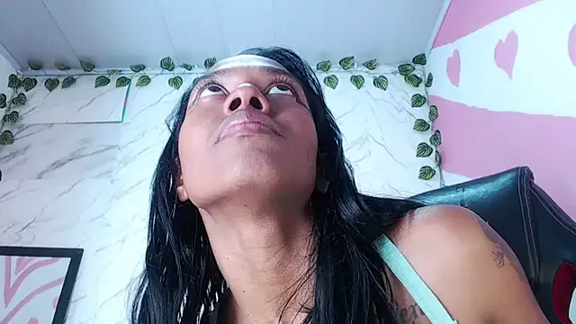 Freechat avaleri_cherry on StripChat