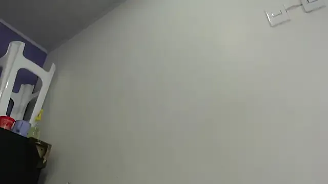 Freechat avaleri_cherry on StripChat