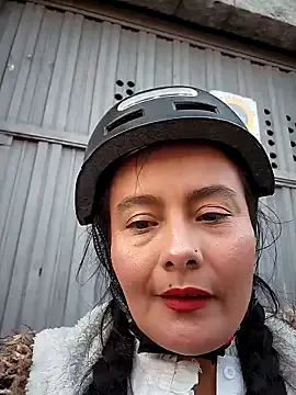 Freechat bellapaty on StripChat