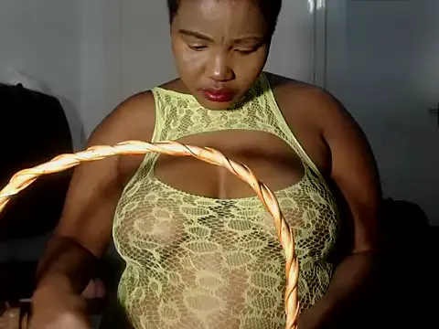 Freechat BigButtGodess on StripChat