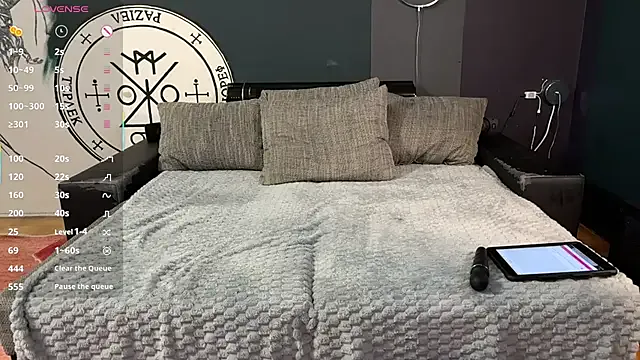 StripChat Bloody_Diamond is Freechat Bloody_Diamond — We try both double penetration to fuck