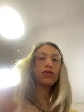 Offline Branquinha_12 on StripChat