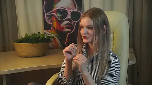 Freechat BrennaTout on StripChat