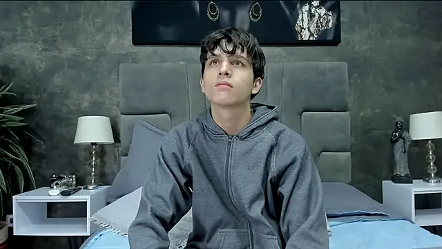 Freechat bruce_hans on StripChat