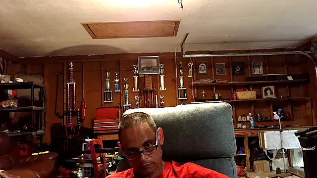 Buffshagswell on StripChat 