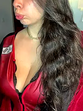 Freechat Canneela on StripChat