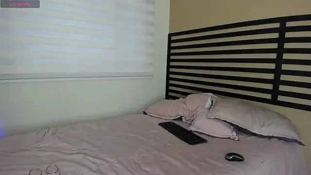 Private Catyloves on StripChat