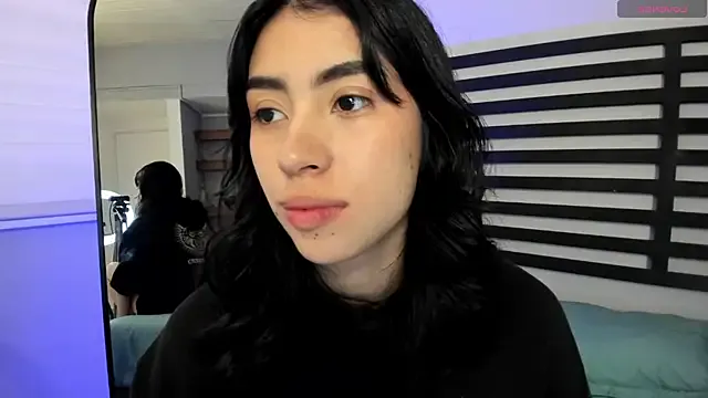 Private Catyloves on StripChat