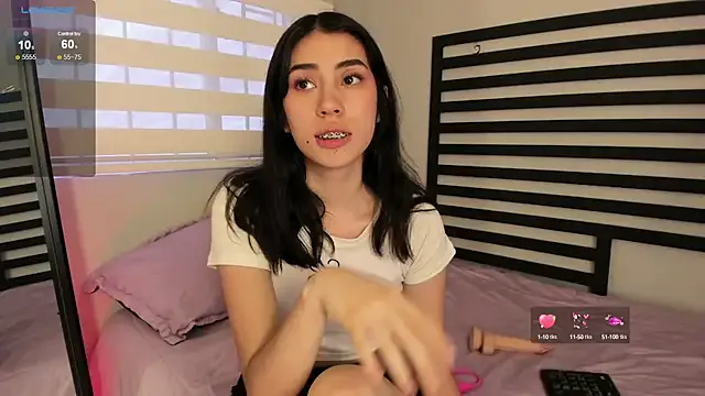 Private Catyloves on StripChat