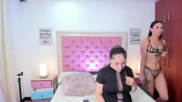 CelesteBaker on StripChat 