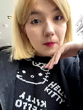 Freechat Cherry___Blossom on StripChat