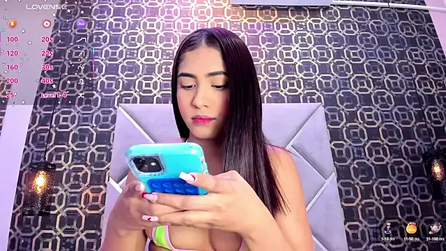 Freechat CherryBlossom23 on StripChat