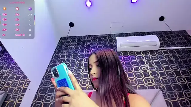 Freechat CherryBlossom23 on StripChat