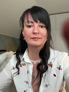 Freechat CherryCherry03 on StripChat