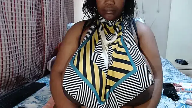CHOCOLATEDARKBUSTYX on StripChat 
