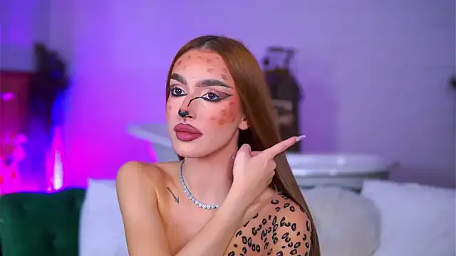 ClaraBenatti — A striptease show