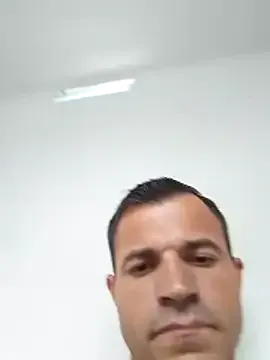 Claudiokkkkk — Masturbando at gozar