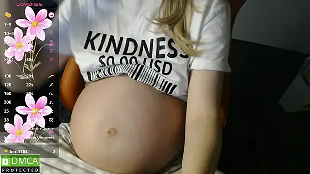 Freechat crystalyss on StripChat