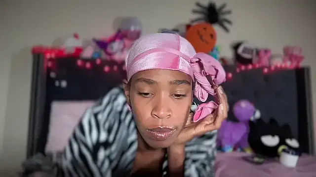 Cum2Charm — play W ME 