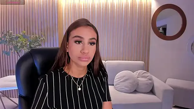 Freechat DannaCruz on StripChat