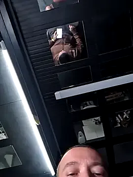 StripChat DarkDea is Freechat DarkDea — Blowjob in Public Street