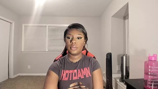 Freechat demi_xoxo on StripChat