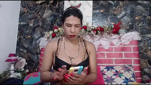 Freechat DesireDirtyTS__ on StripChat