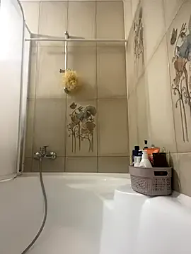 Dina0908 — suck a dildo